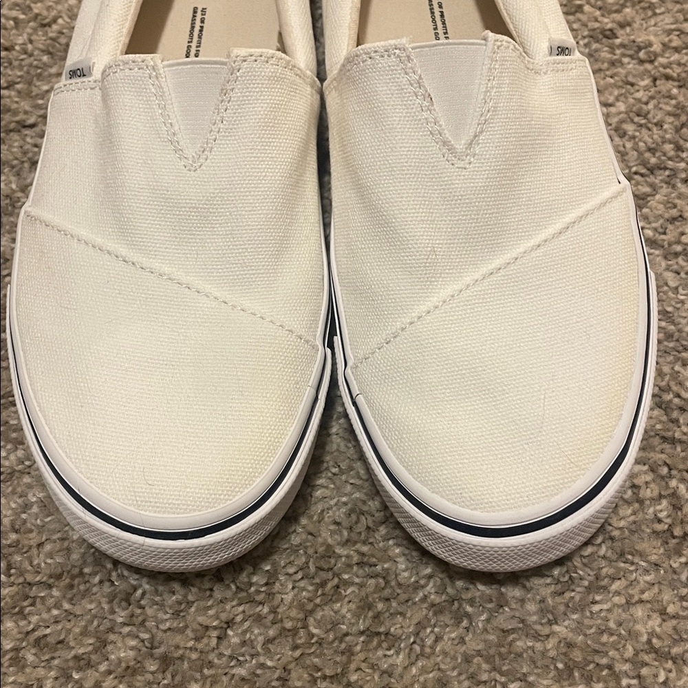 Toms Fenix slip on sneaker in white size 8 - Picture 2 of 7